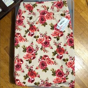 LuLaRoe Cassie